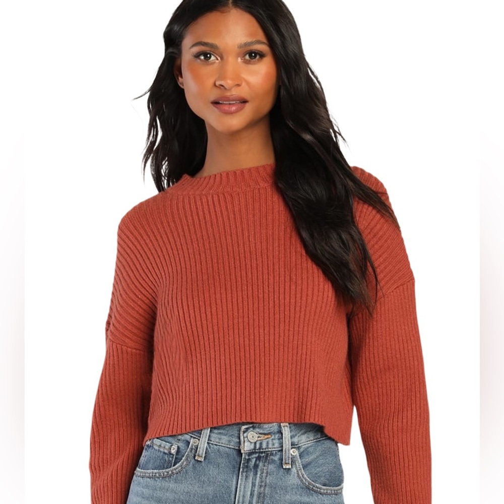 Lulus - Cropped Ribbed Sweater in Rust Brown
